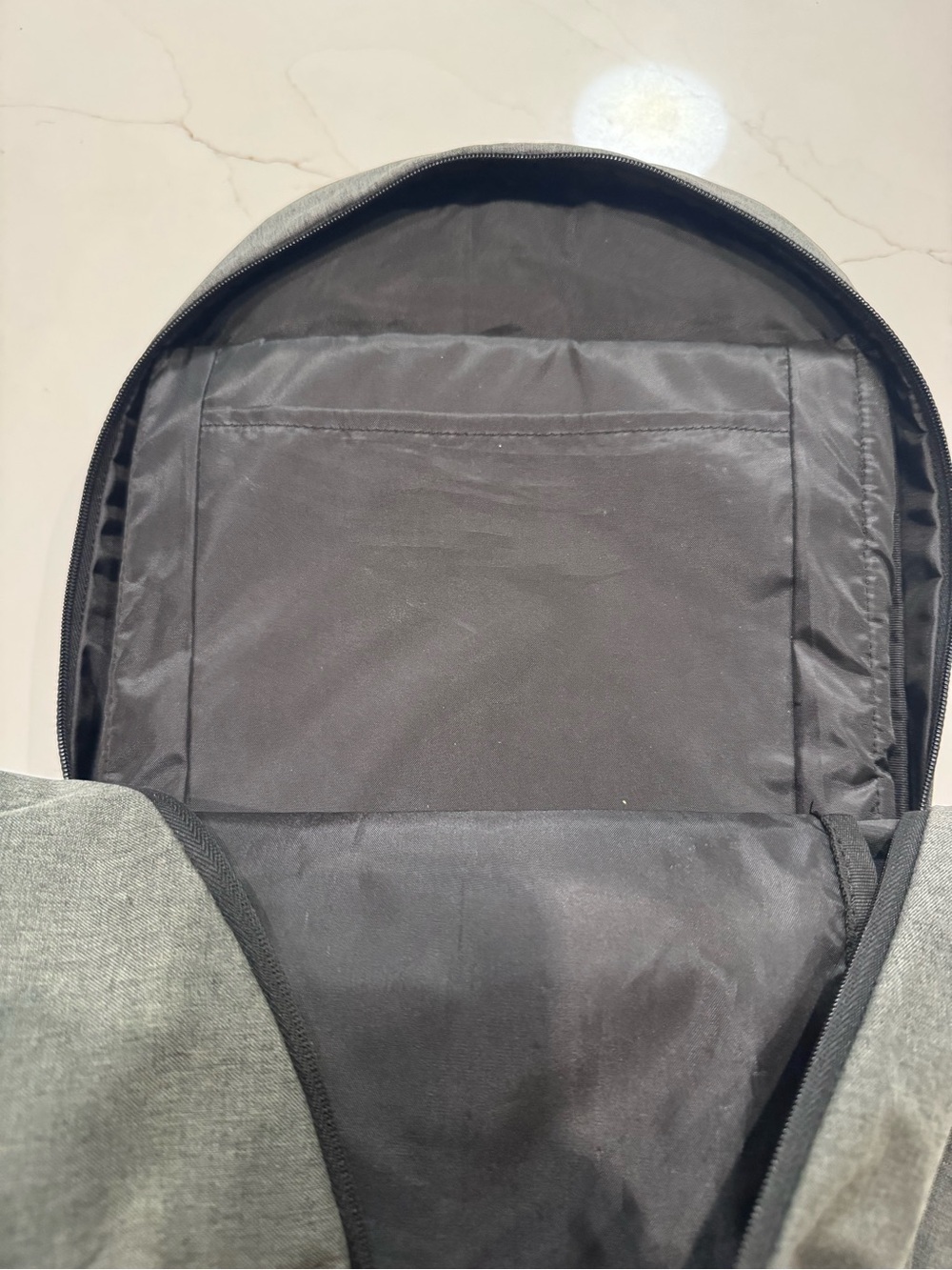 Case Logic Laptop Backpack - Picture 3 of 4